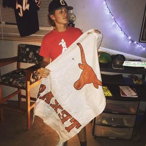 Meet your Posher, Clay